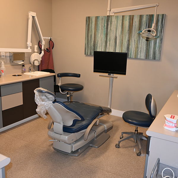 Dentist in 93631